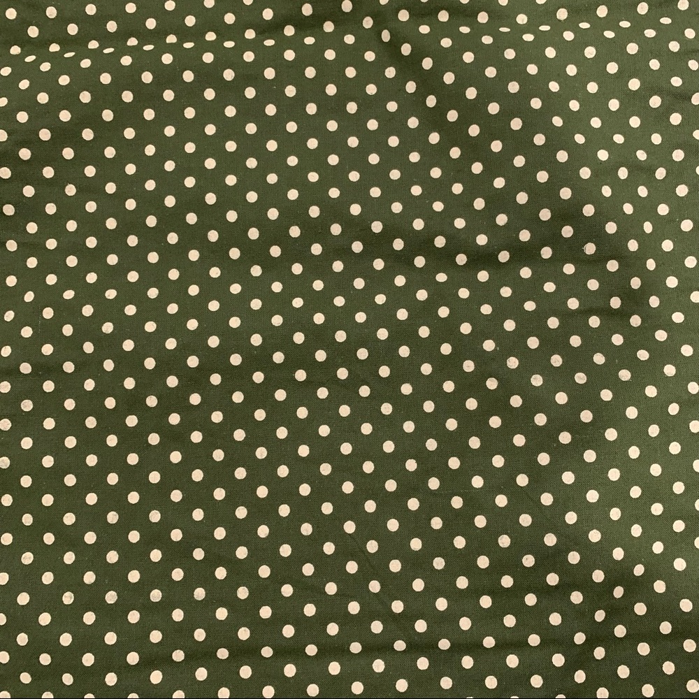 Christmas Table Runner - Picture 4 of 5